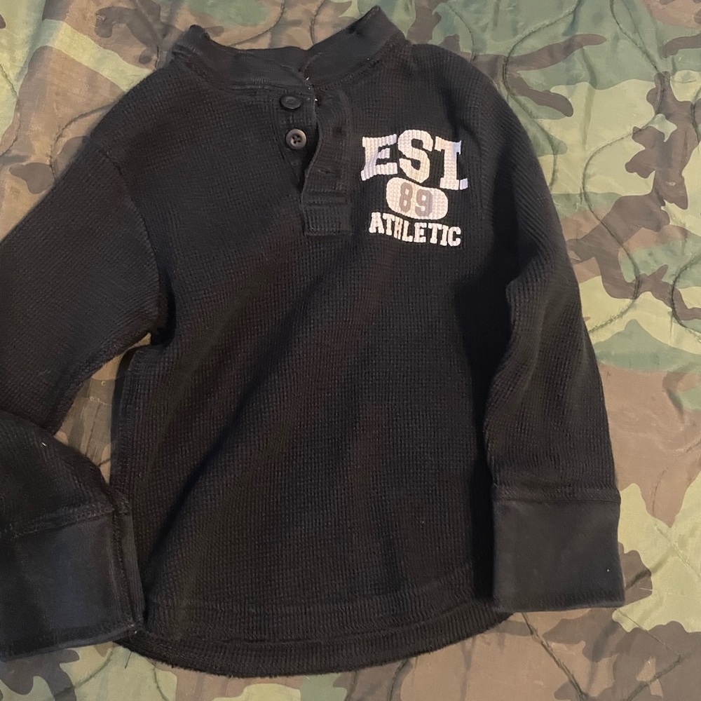 Children’s place boys long sleeve thermal shirt
